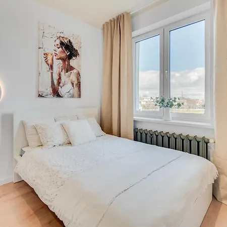 Comfistay Central Eight - Rynek I Amfiteatr Opole Exterior photo